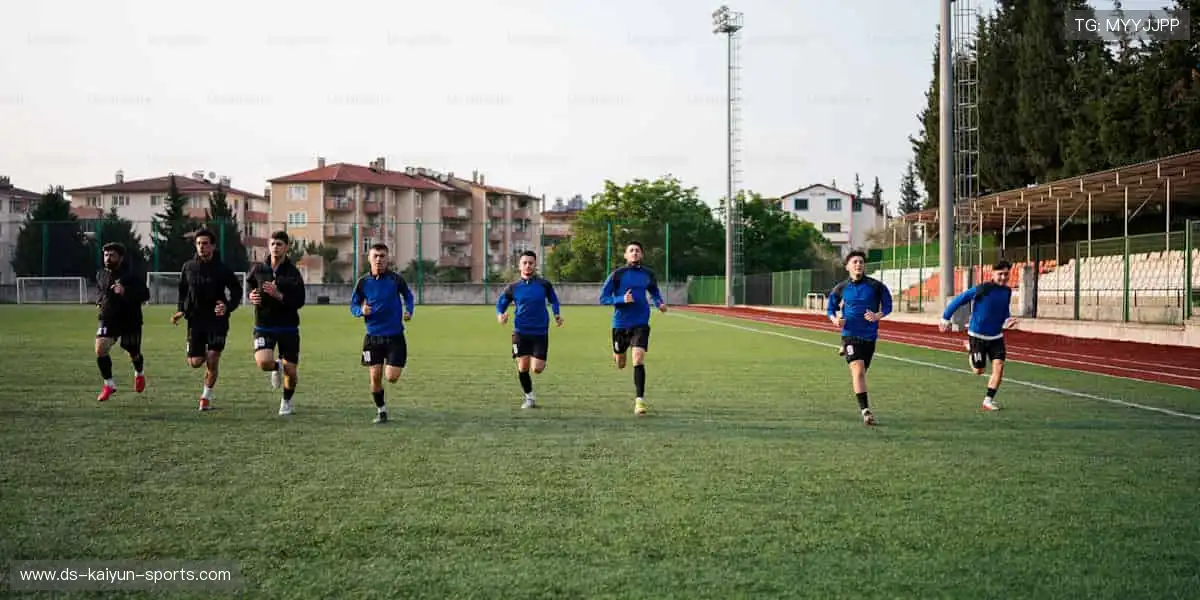 指尖掌控赛事，📱 超清直播，让你不错过任何一个精彩瞬间！